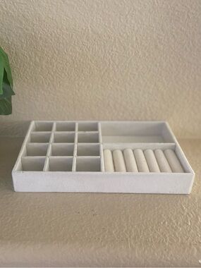 White Jewelry Organizer Tray with Ring Roll and Compartments